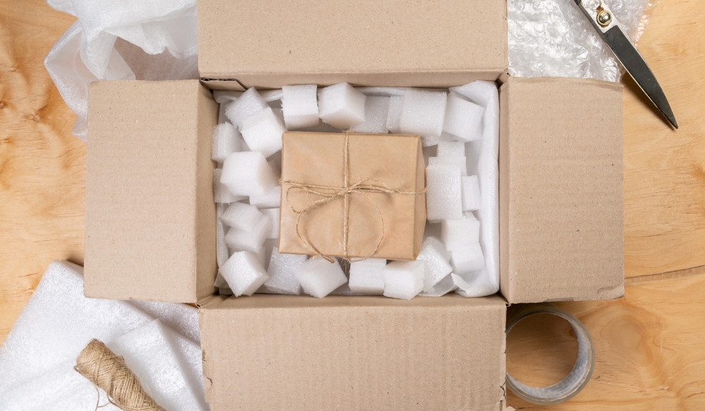 Pros and Cons of DIY Packing